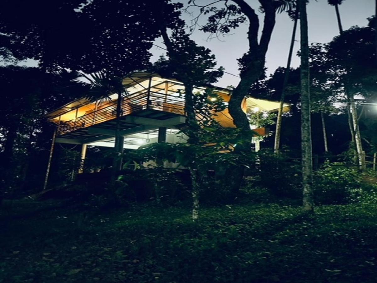 Kuruva Shoreline Wayanad Chegāt Eksteriør bilde
